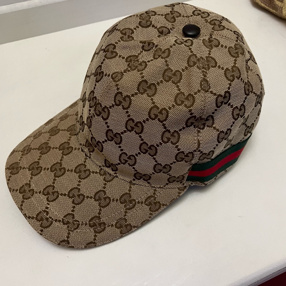 Original Canvas Gucci Baseball Hat with Web